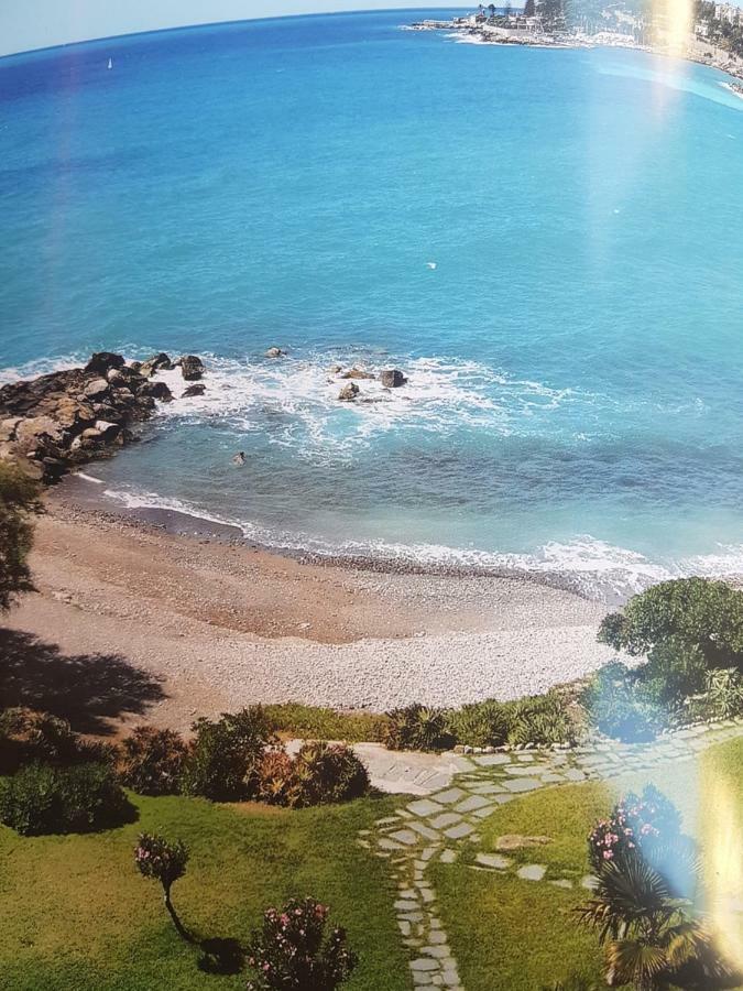 Bordighera Fivestar Buitenkant foto