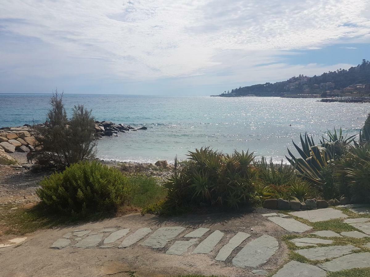 Bordighera Fivestar Buitenkant foto